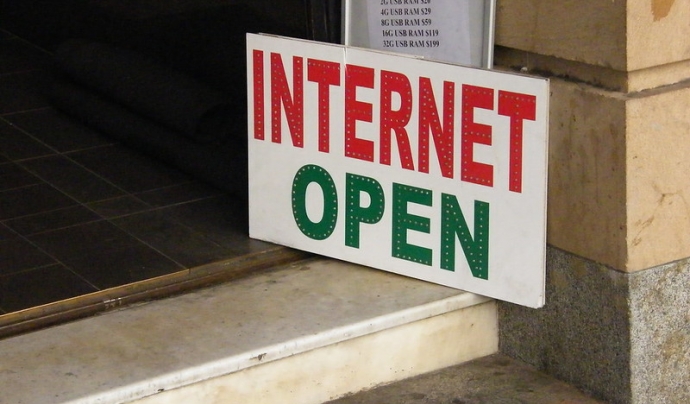 L'informe sobre la salut d'Internet detalla certs perills sobre aquesta xarxa.  Imatge de Blaise Alleyne. Llicència d'ús de CC BY 2.0 Font: Blaise Alleyne. Llicència d'ús de CC BY 2.0