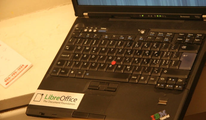 LibreOffice està desenvolupat per moltes emreses que participen en el programari lliure. Imatge de Jesús Corrius. Llicència d'ús CC BY 2.0 Font:  Jesús Corrius. Llicència d'ús CC BY 2.0