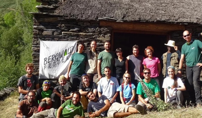 L'associació Boscos de Muntanya organitza noves estades de voluntariat ambiental als boscos del Pirineu l'estiu de 2018 Font: Boscos de Muntanya