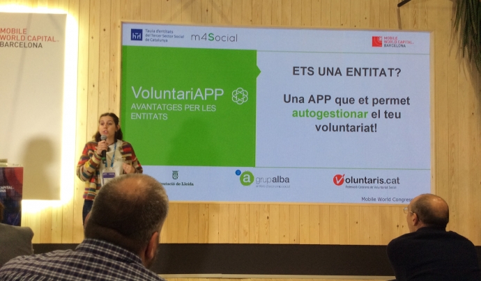 L'associació Alba presenta 'VoluntariAPP', l'aplicació mòbil que connecta entitats i voluntariat. Font: FCVS