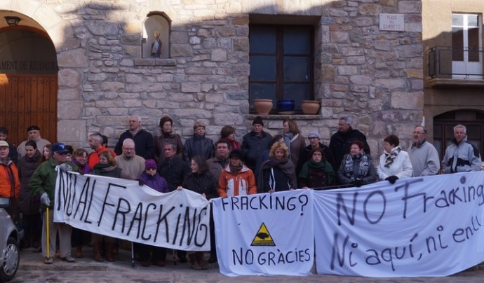 Riudaurajunts contra el fracking Font: Riudaurajunts contra el fracking