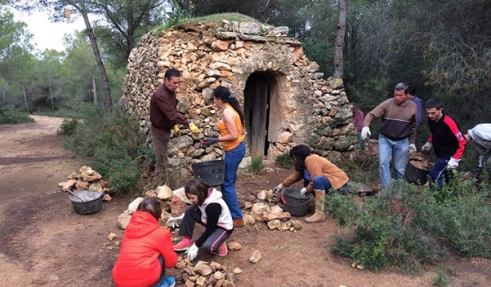 Voluntariat pel paisatge de la pedra seca Font: Associació Mediambiental La Sínia