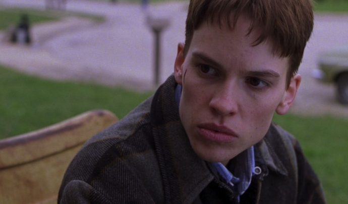 Frame "Boys Don't Cry" (1999, Kimberly Peirce) Font: Letterboxd