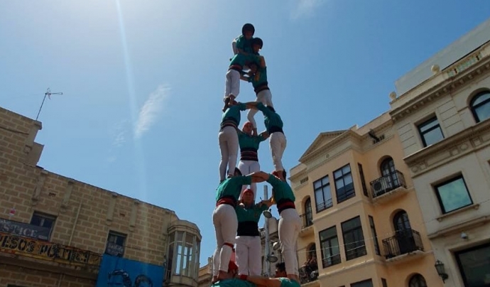 La Colla Castellera de Sant Pere i Sant Pau va participar recentment a la diada de les Festes de Maig de Badalona. Font: Colla Castellera de Sant Pere i Sant Pau