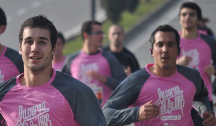 Cada any, més d'un miler de persones participen a la cursa que fa la UAB en suport de 'La Marató de TV3'. Font: UAB