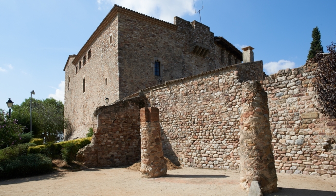 El museu i l'arxiu de la Fundació Folch i Torres es troba al Castell de Plegamans a Palau-solità i Plegamans. Font: Fundació Folch i Torres