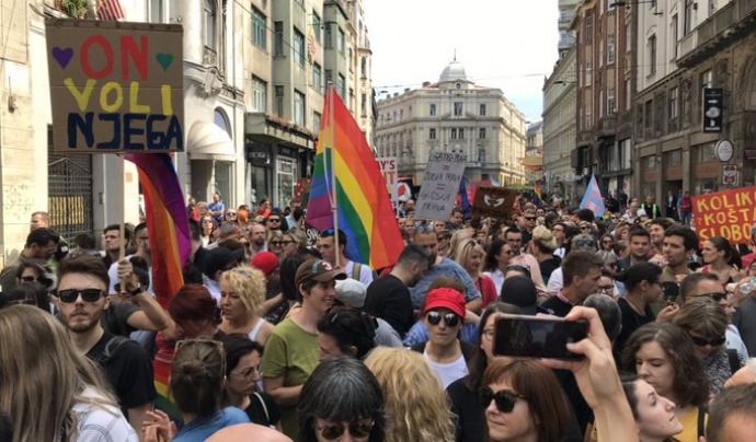Primera marxa per l'orgull LGTBI celebrada a Sarajevo el passat 8 de setembre. Font: Matt Field