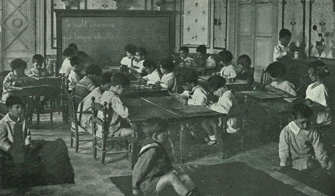 Escola Montessori. Una classe. Fotografia extreta del llibre "L'obra realitzada: anys 1914-1923 / Mancomunitat de Catalunya". Any de publicació: 1923. Font: 
