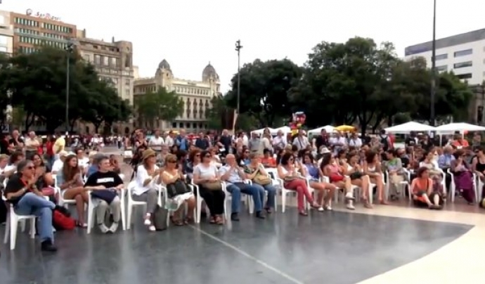 Plaça Catalunya: Assitents al Fòrum Social Català el 9 de juny Font: 