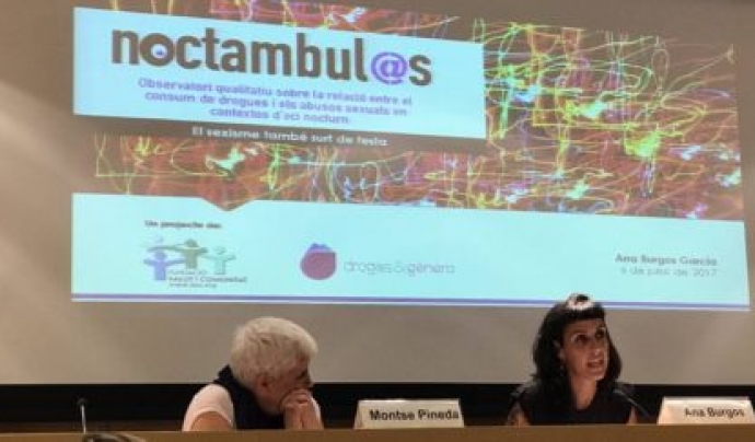 Ana Burgos, coordinadora de l'Observatori Nactámbul@s presentant el projecte Font: Drogas y Género