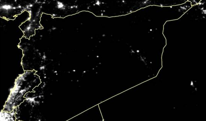 Imatge de satèl·lit que mostra que el 83% dels llums de Síria s'han apagat Font: 