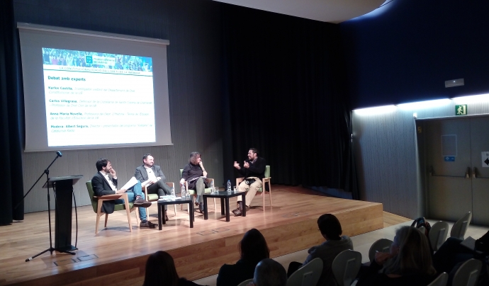 D'esquerra a dreta, Albert Segura, Carlos Villagrasa, Anna Maria Novella i Karlos Castilla, en el debat de dijous 16 de novembre Font: Júlia Hinojo