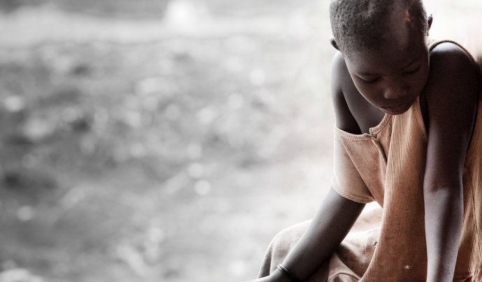 Nena africana, trista i aïllada. Font: Pixabay Font: 