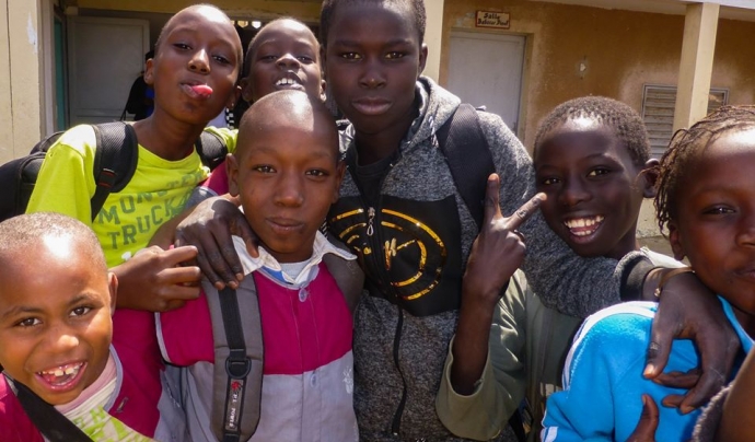 La Fundació Babel vetlla i treballa per l'escolarització dels nens i nenes al Senegal. Font: Fundació Babel
