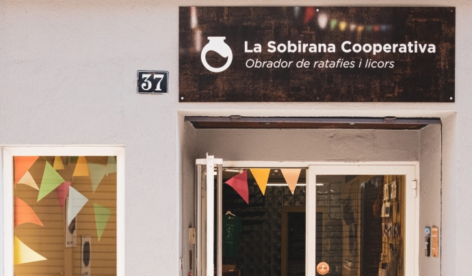 La cooperativa ha obert el primer obrador de ratafia a Santa Coloma de Farners, capital mundial d'aquesta beguda tradicional. Font: La Sobirana