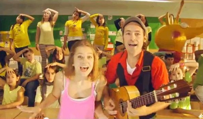 Captura del videoclip "Sr. Wert" del grup Macedònia
