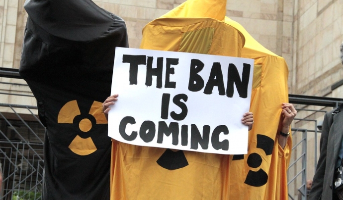 El Tractat per a la Prohibició de les Armes Nuclears (TPAN) és una fita del moviment internacional antinuclear. Font: Llicència CC