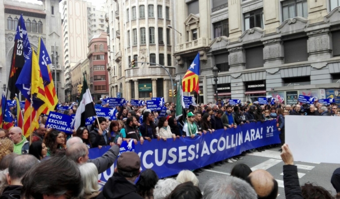 Manifestació de la Plataforma Obrim Fronteres a Barcelona demanant l'acollida de persones refugiades. Font: Fundipau