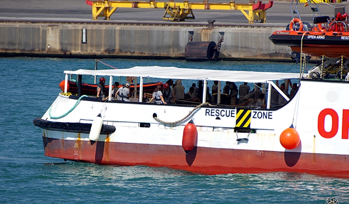 L'Open Arms ha desembarcat a l'illa de Lampedusa per ordre de la fiscalia italiana. Font: Fotomovimiento, Flickr