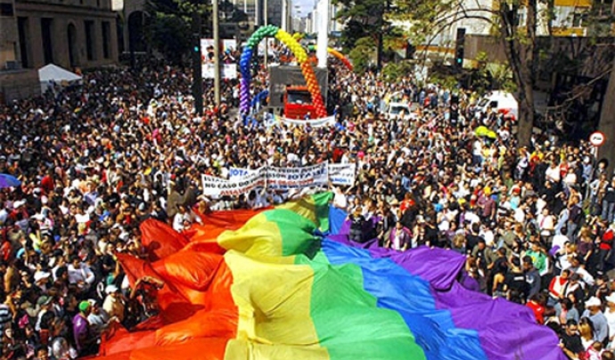 Gay parade Brasil  Font: 