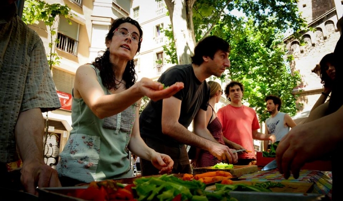6 entitats que treballen a Catalunya contra el malbaratament alimentari (plataforma aprofitem els aliments) Font: 