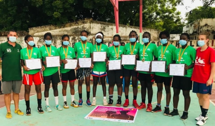 Jugadores d'un dels equips de bàsquet senegalesos. Font: ONGD Alkaria