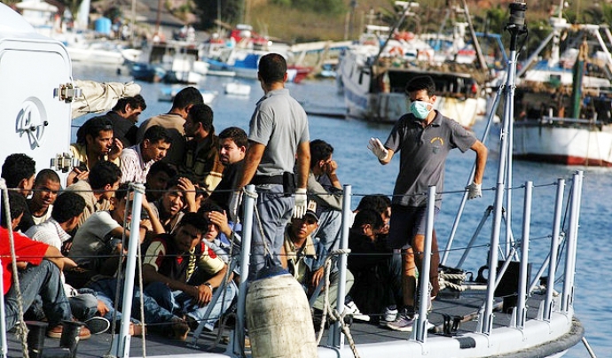 Refugiats en una embarcació Font: 