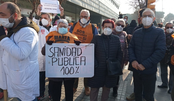 Mobilització a favor de la sanitat pública en la qual va participar la FavBaix. Font: Federació d'Associacions de Veïns del Baix Llobregat