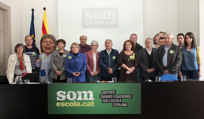 Representants d'algunes de les entitats membres de Somescola.