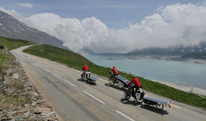 Els i les participants pedalegen més de 10.000km travessant fins a 28 països. Font: The Sun Trip