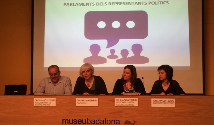 L'alcaldessa de Badalona i representants de l'Ajuntament en l'acte de presentació del projecte. Font: www.badalona.cat. Font: 