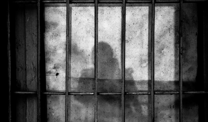 Les entitats de drets humans alerten d’una “regressió de drets fonamentals” a les presons. Font: Unsplash (Llicència CC)