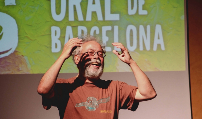 Quico Cadaval, un dels narradors del Festival, durant una actuació Font: Munt de Mots