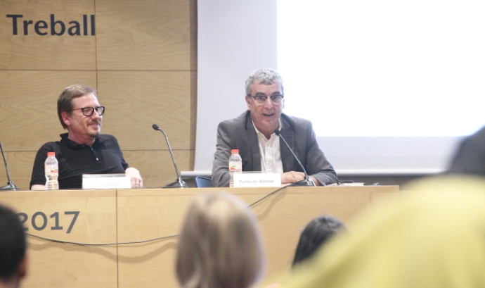 Josep Vidal, director general d'Economia Social, i Perfecto Alonso, president de la Federació de Cooperatives de Treball de Catalunya