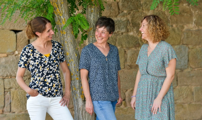 Judith Pardos, Núria Serena i Núria Alamon, de la cooperativa Raiels Font: Pam a pam