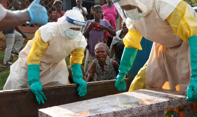 Dues de cada tres persones moren per ebola al Congo.  Font: cambio Michoacán.