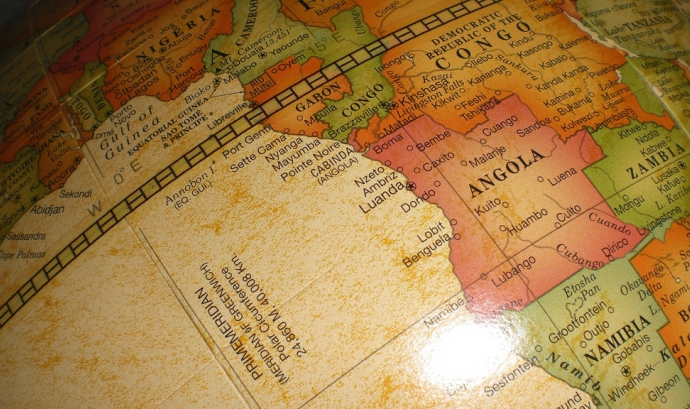 Globus terraqüi. Àfrica_residentevil_stars2001_Flickr
