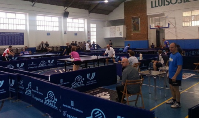 Imatge d'un torneig de tennis taula als Lluïsos de Gràcia