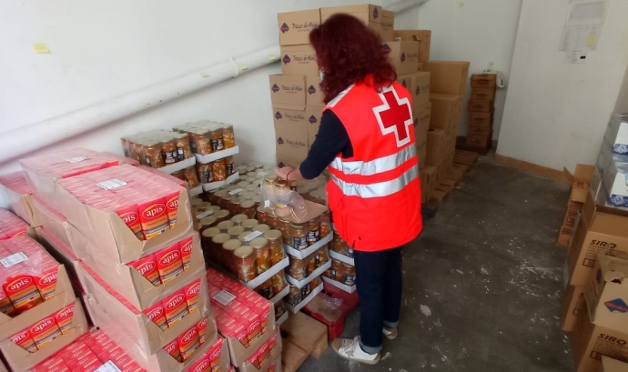 Creu Roja començarà la distribució en els pròxims dies de més de 400 tones d’aliments, que es destinaran a 22.443 persones en situació de vulnerabilitat  Font: Creu Roja Girona