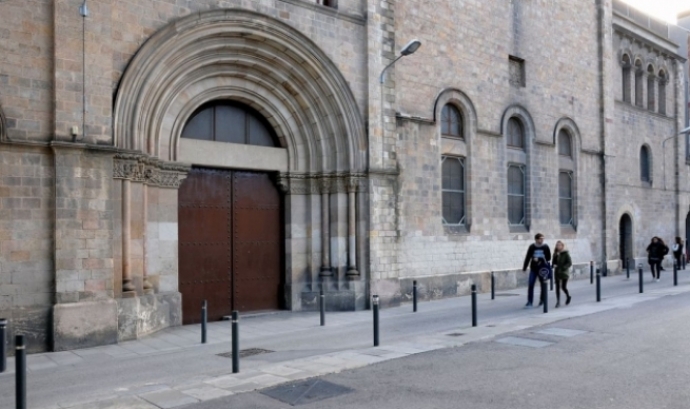 Portalada de l'església de Santa Maria de Montalegre. Font: Antonio Lajusticia Bueno