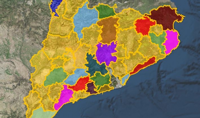 Mapa amb les 42 comarques catalanes.