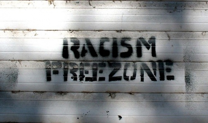 Taller sobre eines per combatre el racisme. Font: redhope (Flickr)