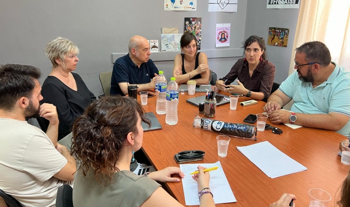 La missió del Fons Català s'ha reunit amb les organitzacions que duen a terme projectes en el marc de la campanya 'Món Local Refugi'. Font: Fons Català de Cooperació al Desenvolupament