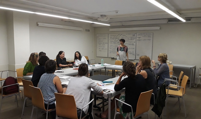 Sessió d'elaboració de la Guia per incorporar la perspectiva feminista a les cooperatives Font: Almena feminista