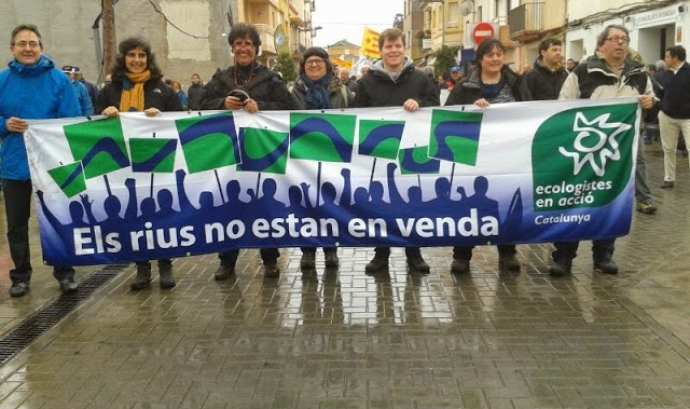 Foto Manifestació 30 març contra el Pla Hidrològic de l'Ebre Font: 