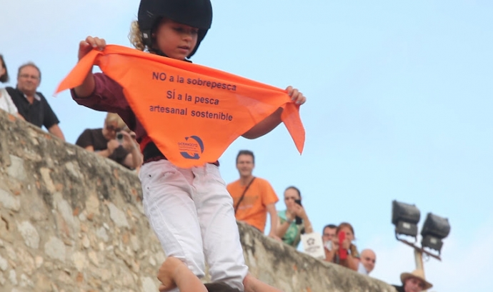 Més de 200 organitzacions civils urgeixen al Ministre Cañete posar fi a la sobrepesca Font: 