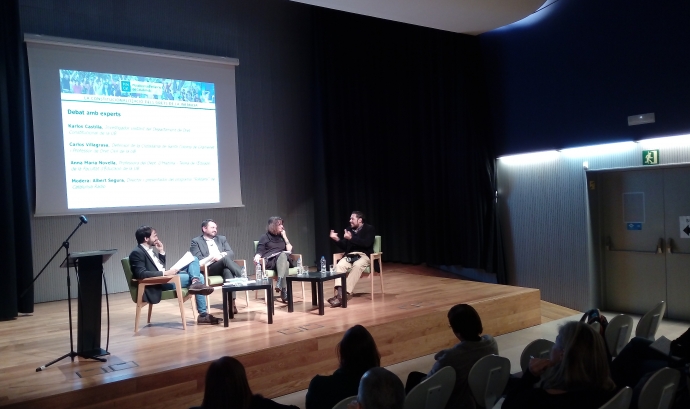 D'esquerra a dreta, Albert Segura, Carlos Villagrasa, Anna Maria Novella i Karlos Castilla, en el debat de dijous 16 de novembre Font: Júlia Hinojo
