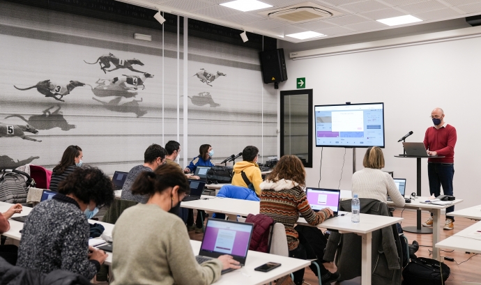 Un dels tallers de formació de l'eina que s'ha fet al Canòdrom - Ateneu d'Innovació Digital i Democràtica. Font: Ajuntament de Barcelona