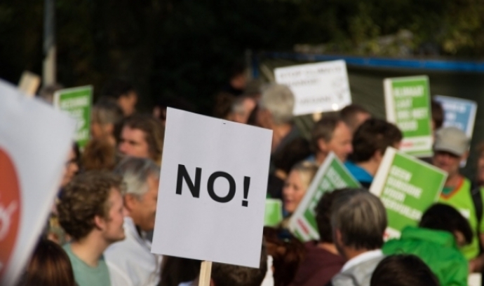 Manifestació en defensa dels drets humans com a representació del taller d'interseccionalitat. Font: Llicència CC Pixabay