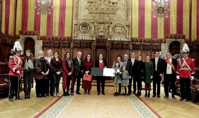 Imatge de l'entrega de la Medalla d'or al mèrit cívic. Font: Júlia Bacardit